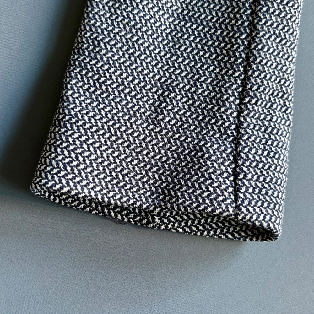 Giorgio Armani Black Label - Herringbone Knit Navy Blazer | Sz 48 | 3 Button - Picture 6 of 10